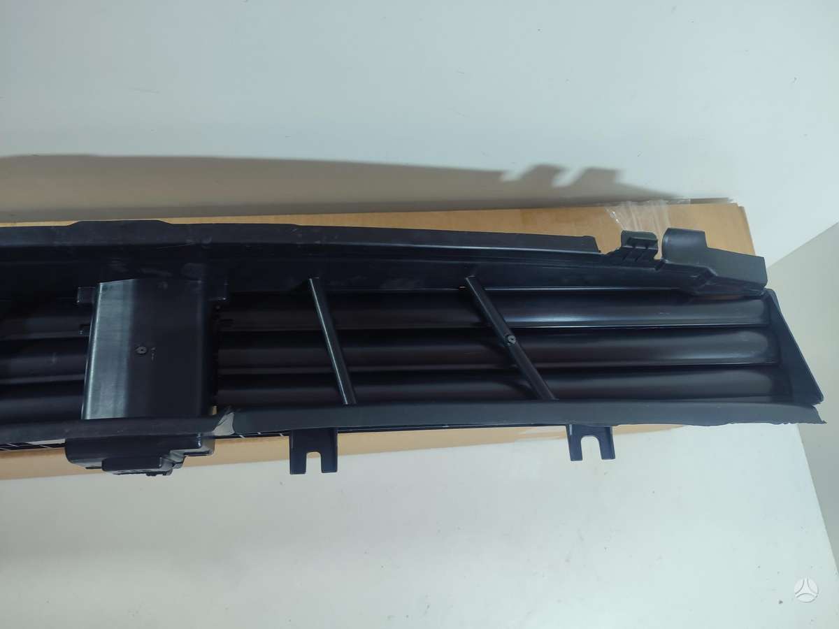 BMW 6 serija, 51745A218F7 51745A218F5, front grill