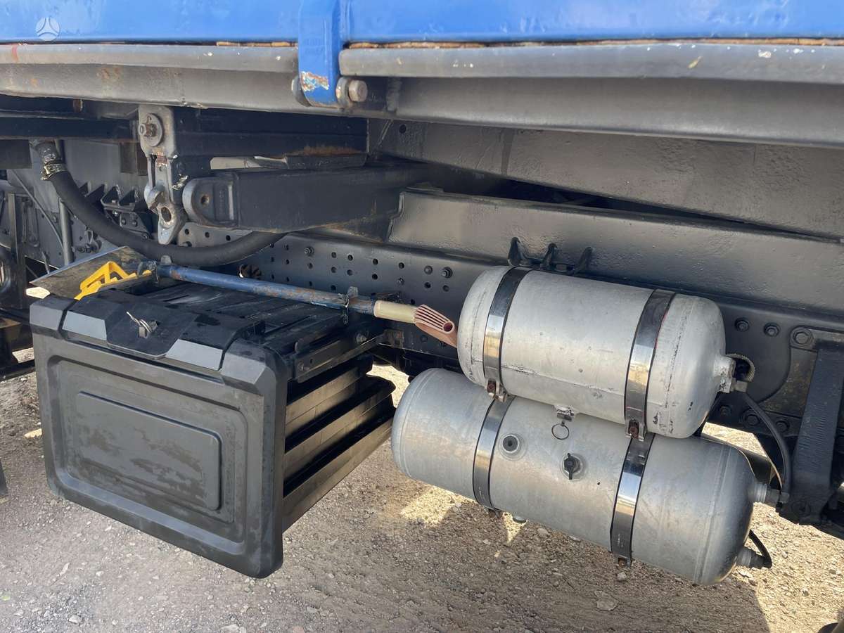 MAN 19.322, самосвалы с краном