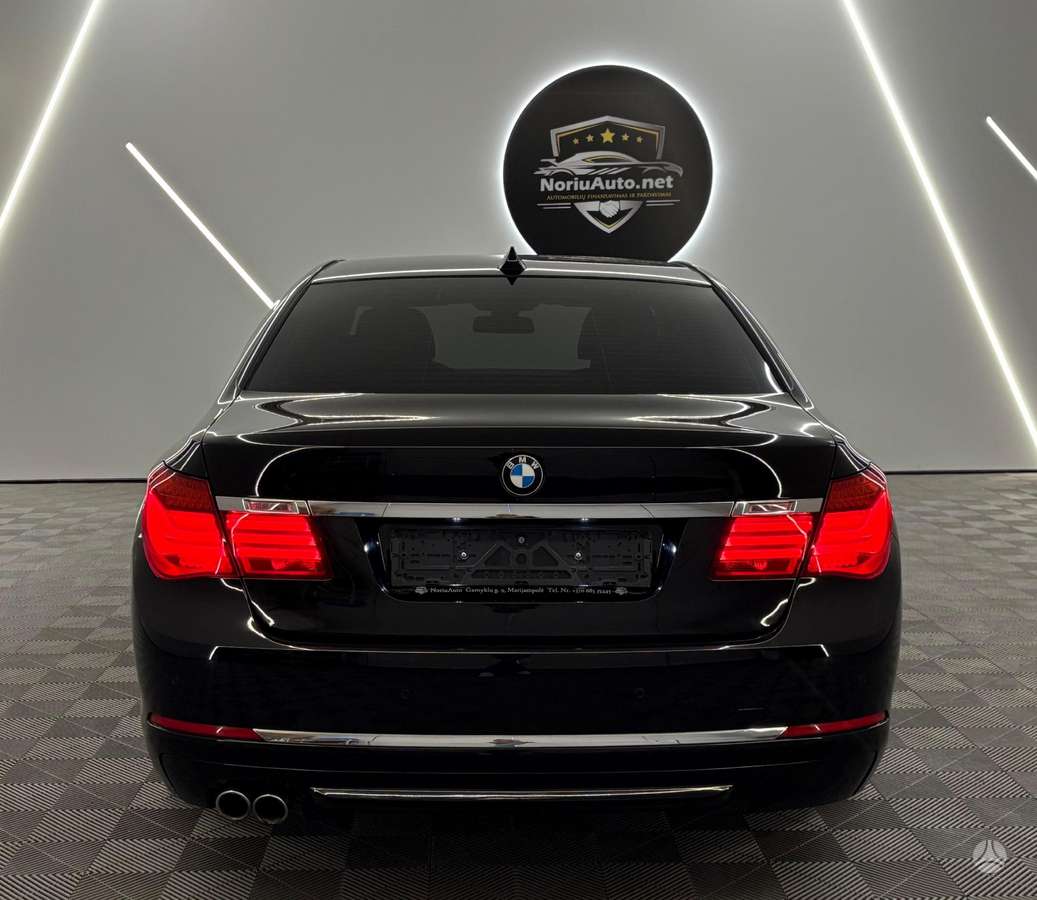 BMW 730, 3.0 l., Седан