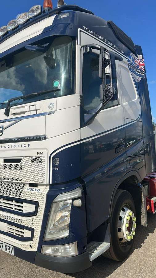 Volvo FH500, double sleeper