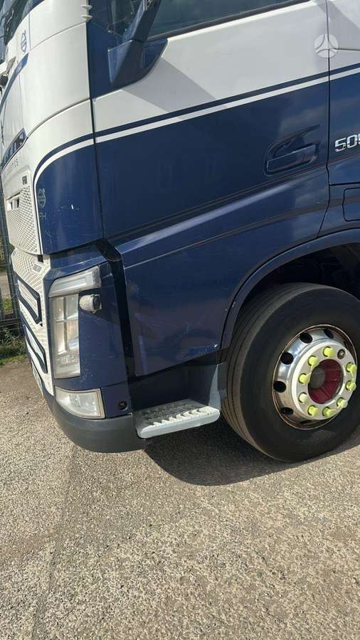 Volvo FH500, double sleeper