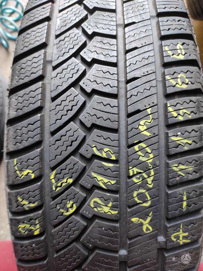 Dunlop, зимние 215/65 R16