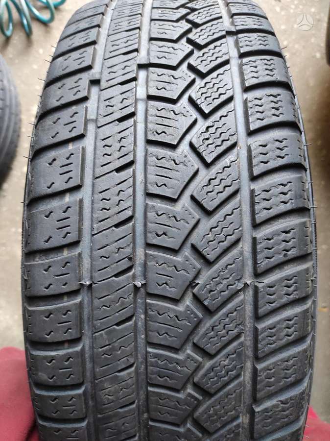 Dunlop, зимние 215/65 R16