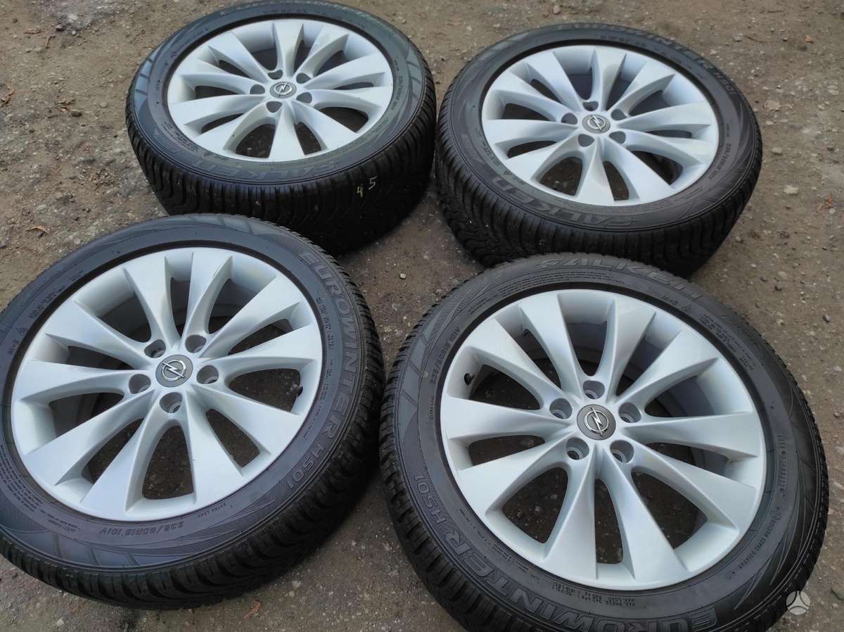 Yokohama, žieminės 235/50 R18