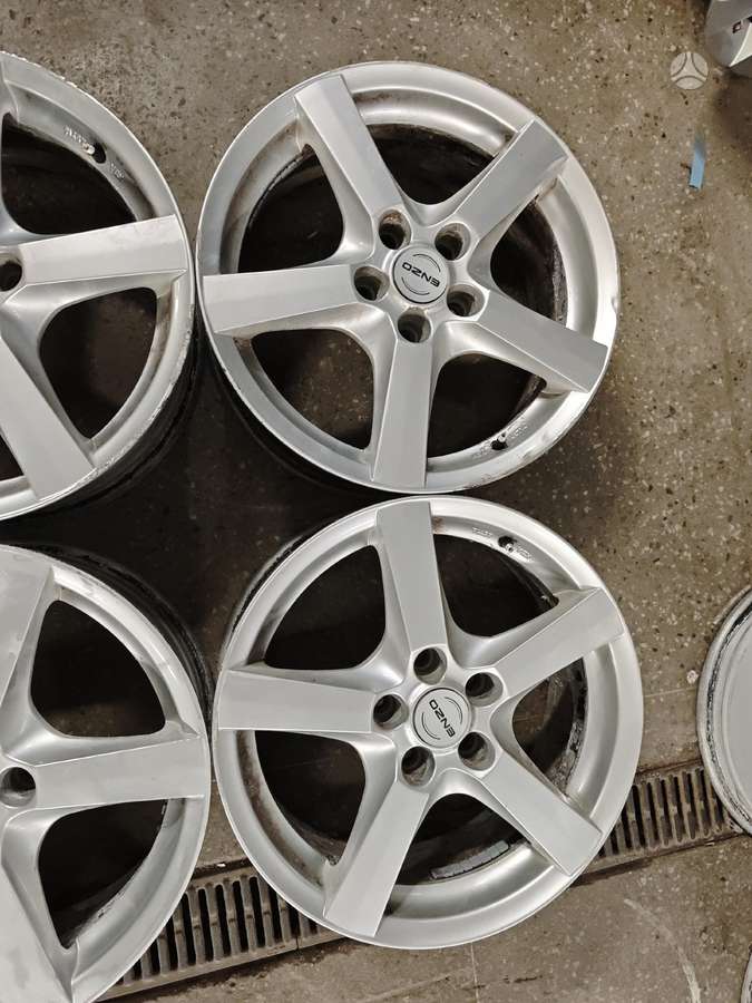 Toyota Corola verso, light alloy, R17