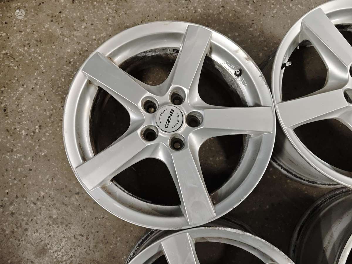 Toyota Corola verso, light alloy, R17