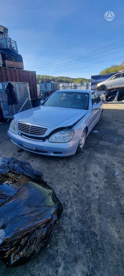 Mercedes-Benz S320