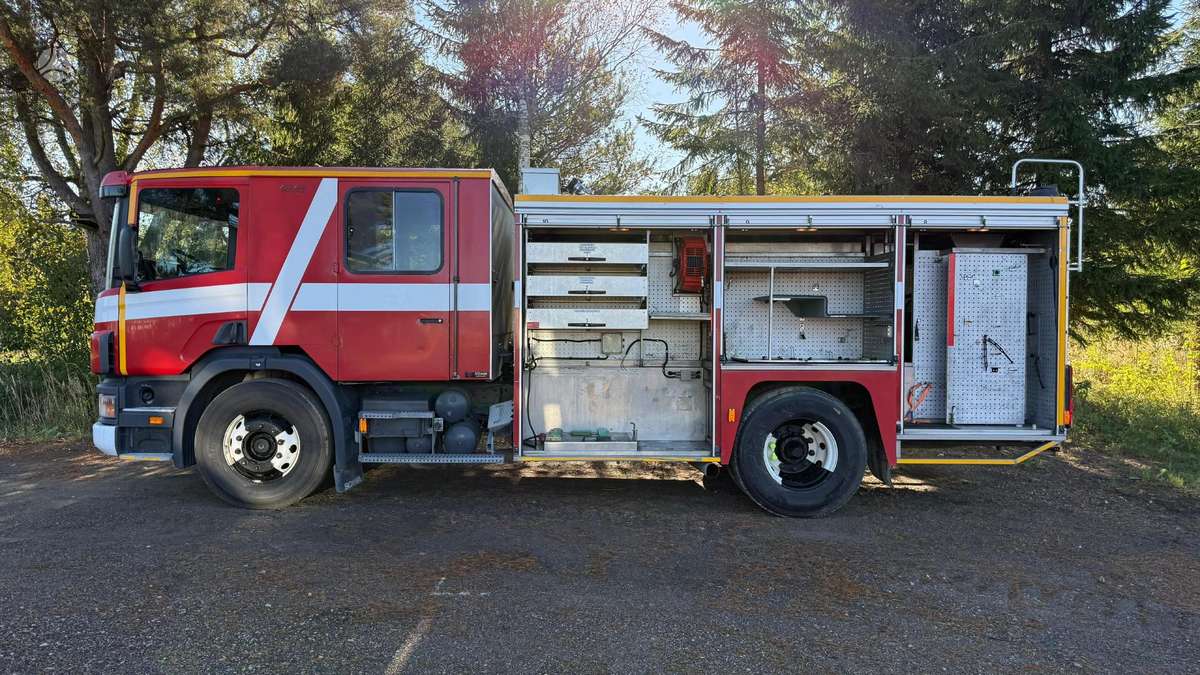 Scania P94, fire engines