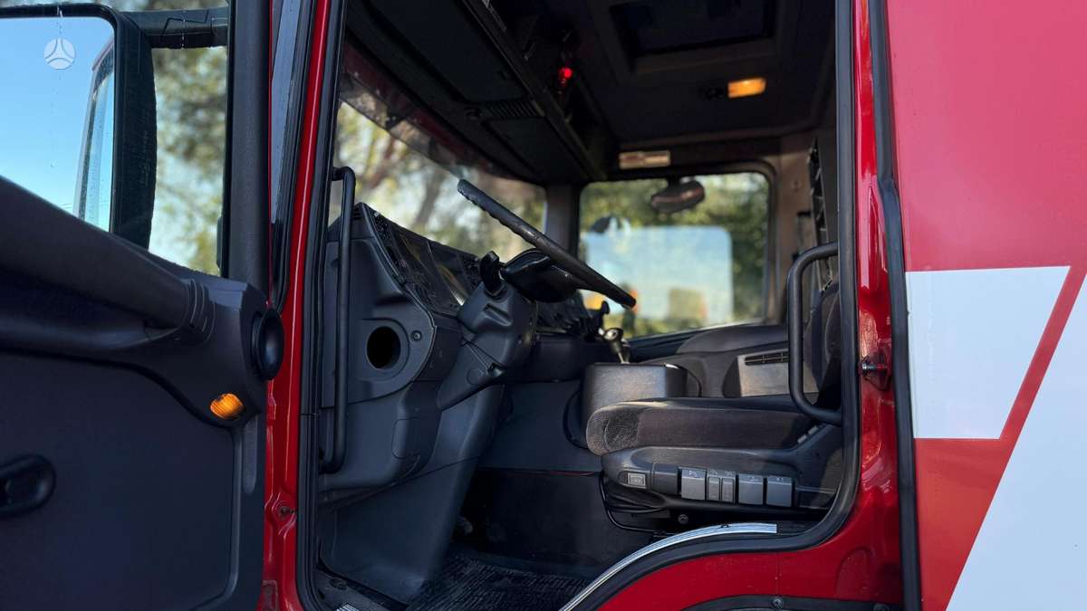Scania P94, fire engines