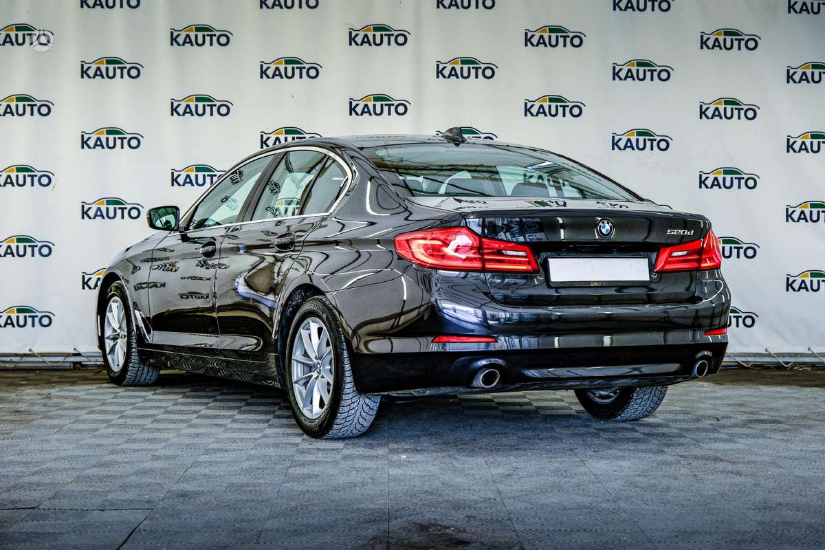 BMW 520, 2.0 l., Седан