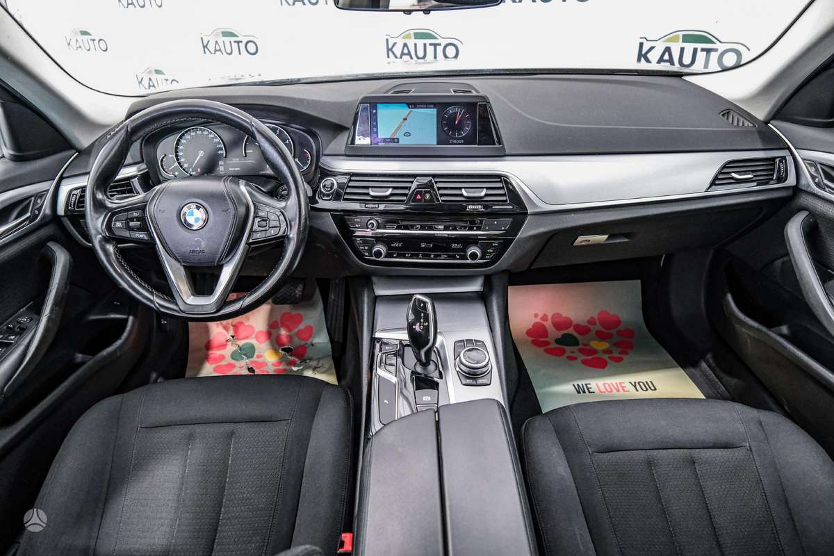 BMW 520, 2.0 l., Седан