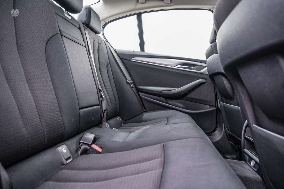 BMW 520, 2.0 l., Седан