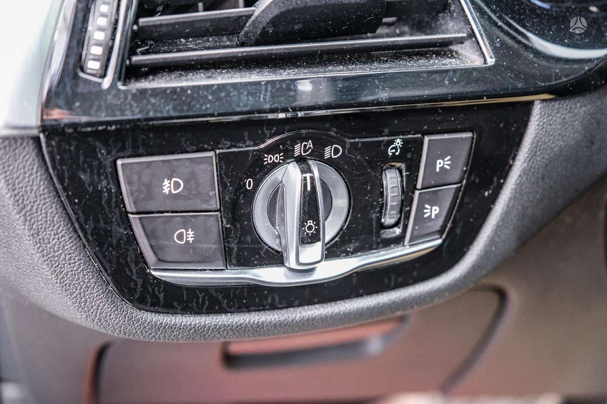 BMW 520, 2.0 l., Седан