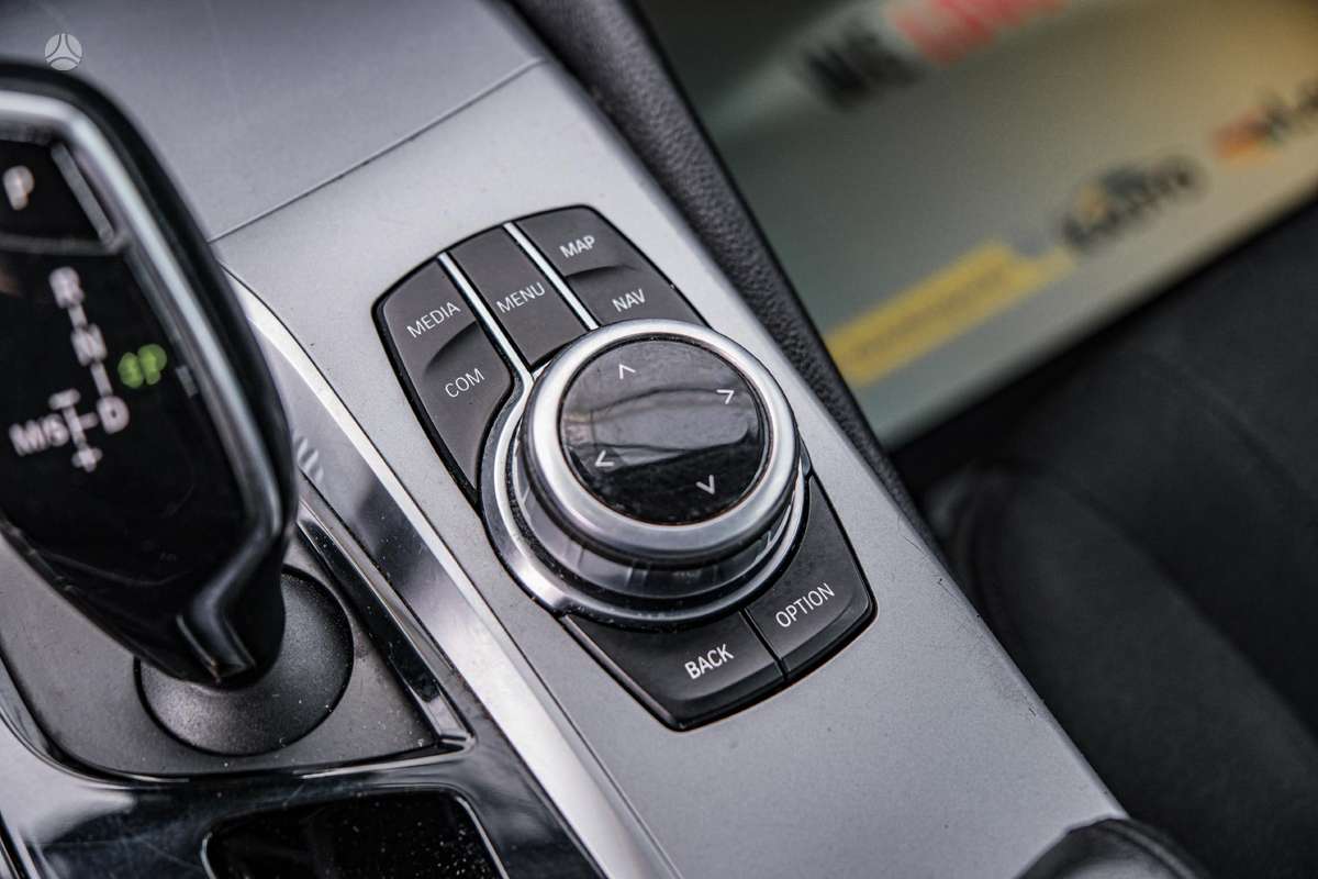 BMW 520, 2.0 l., Седан