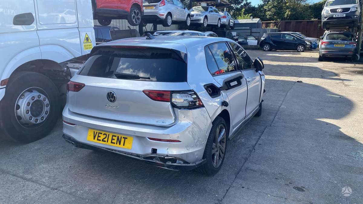 Volkswagen Golf rezerves daļās