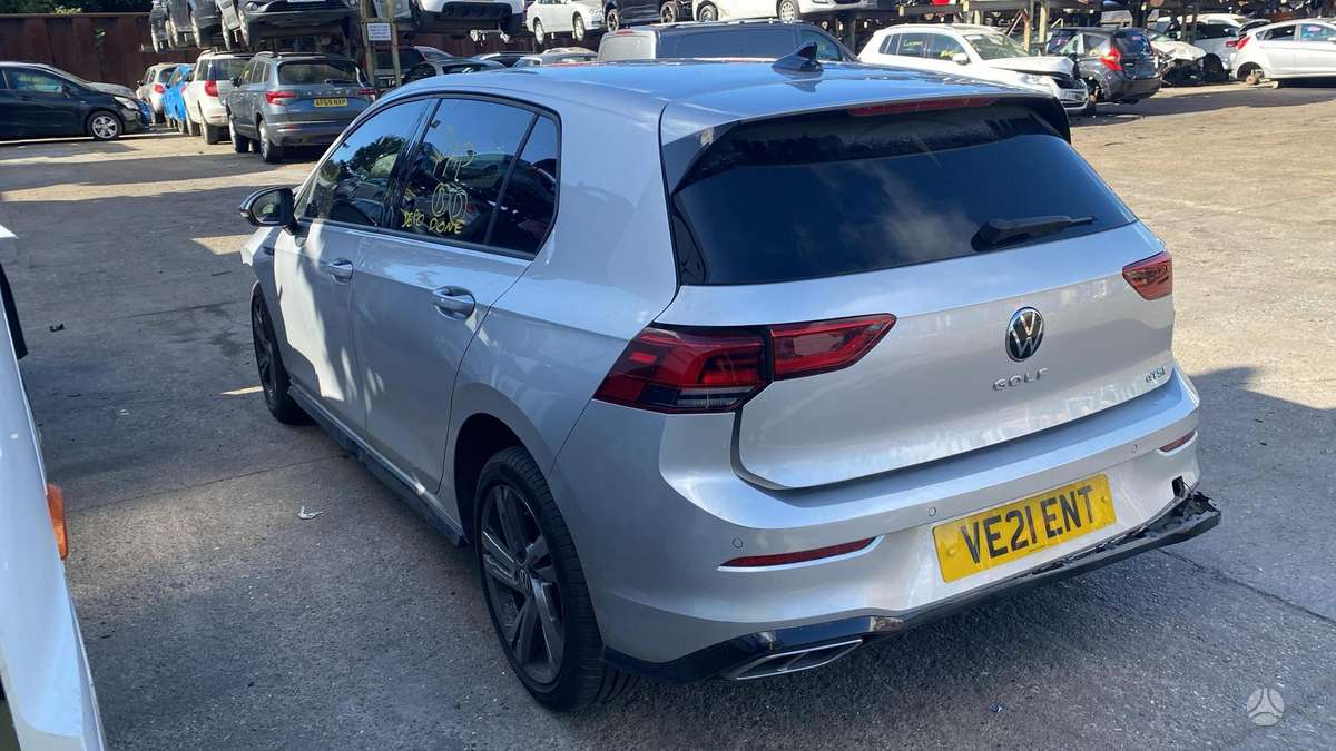 Volkswagen Golf rezerves daļās