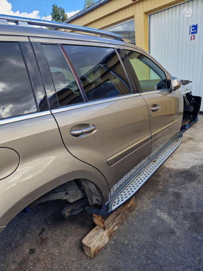 Mercedes-Benz GL320