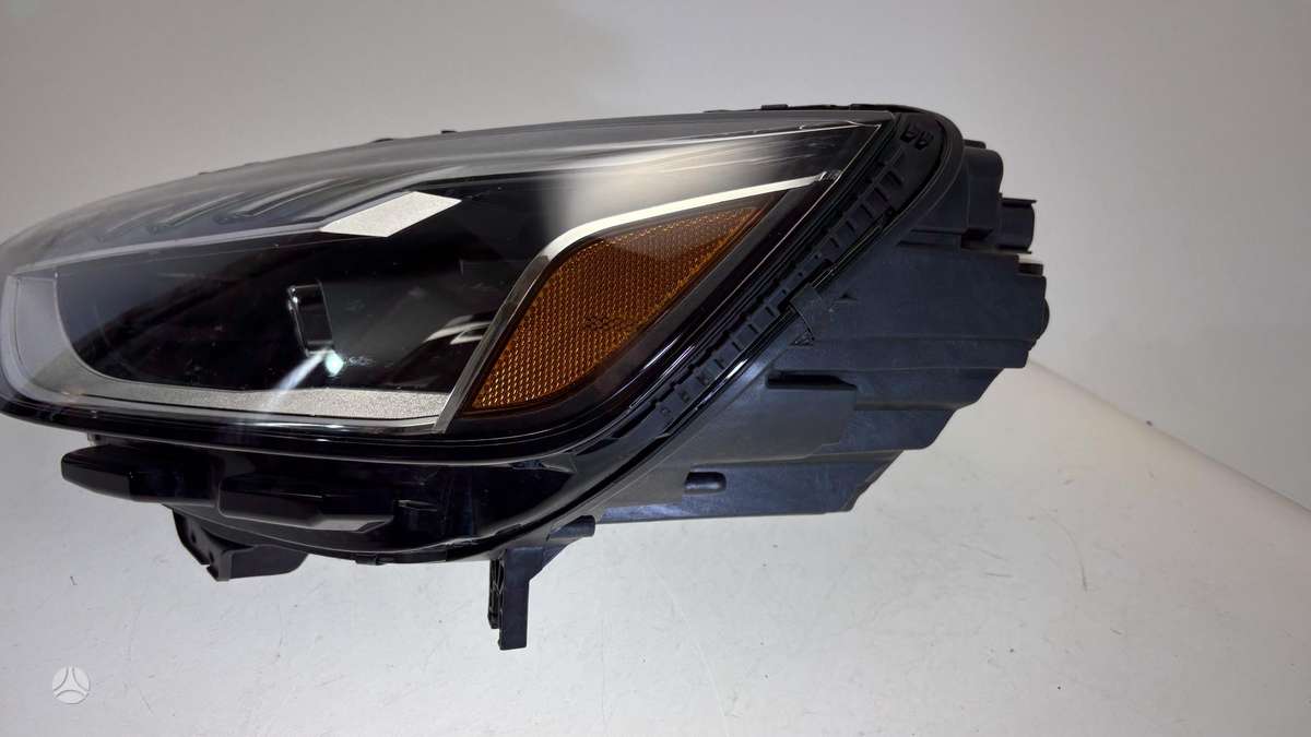 Audi A4, 8W0941033F, Cen28879
