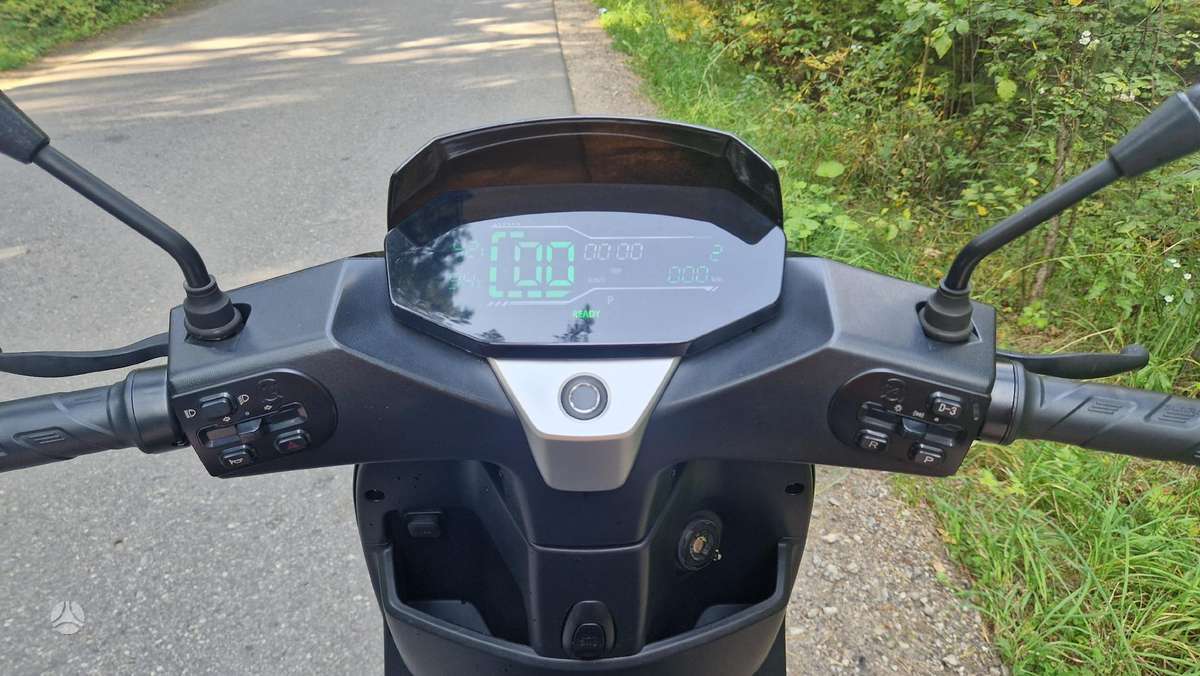 Sunra  Robo-S, scooters / mopeds