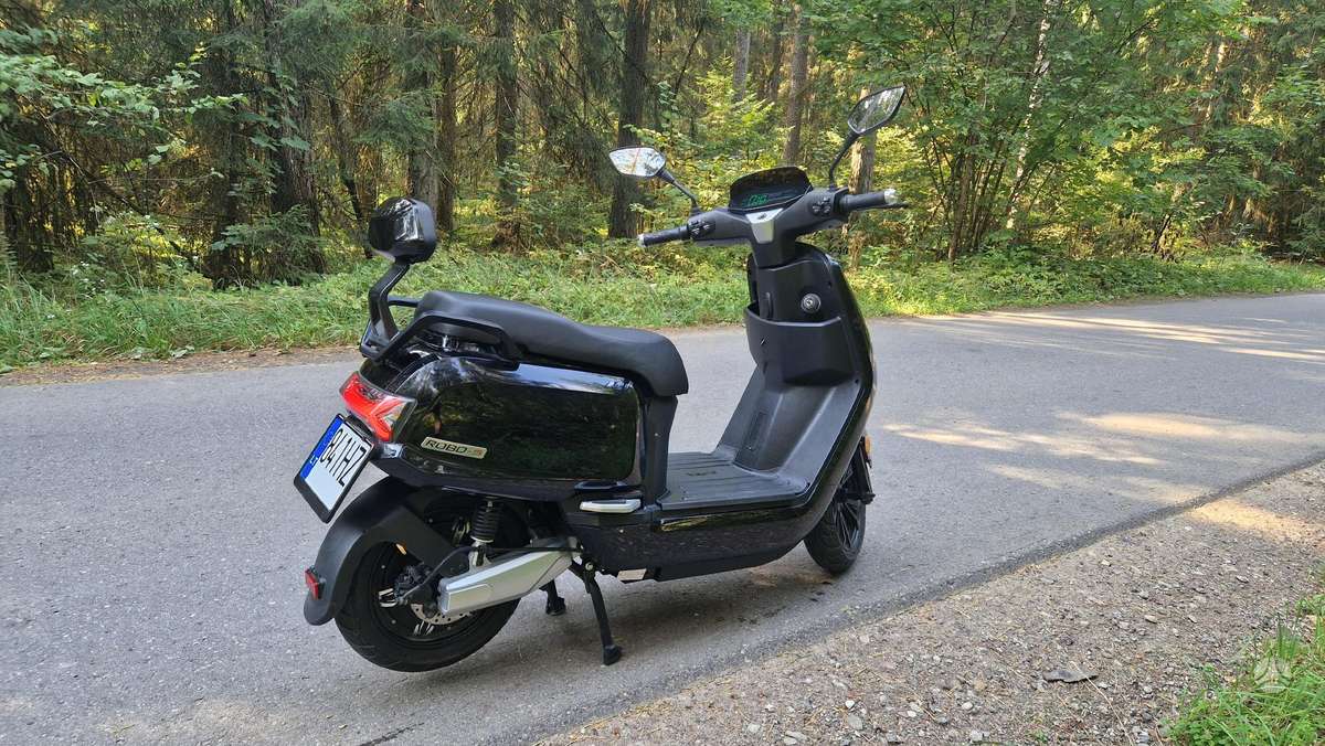 Sunra  Robo-S, scooters / mopeds