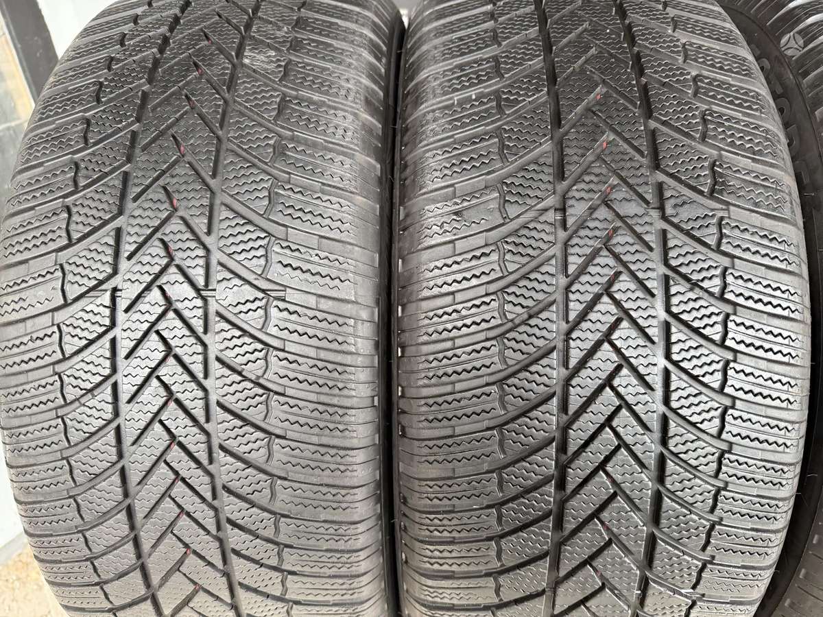 Bridgestone Blizzak lm005/2022m, winter 245/50 R19
