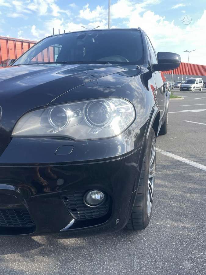 BMW X5, 3.0 l., off-road / crossover