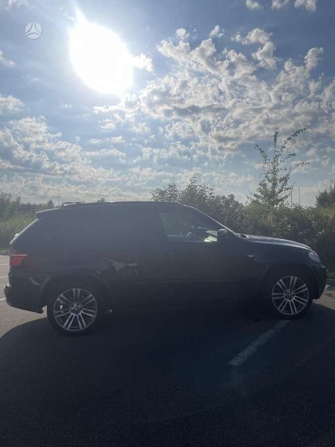 BMW X5, 3.0 l., off-road / crossover