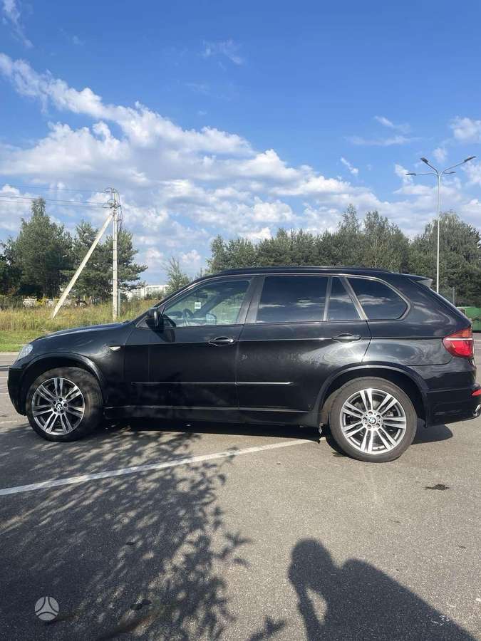 BMW X5, 3.0 l., off-road / crossover