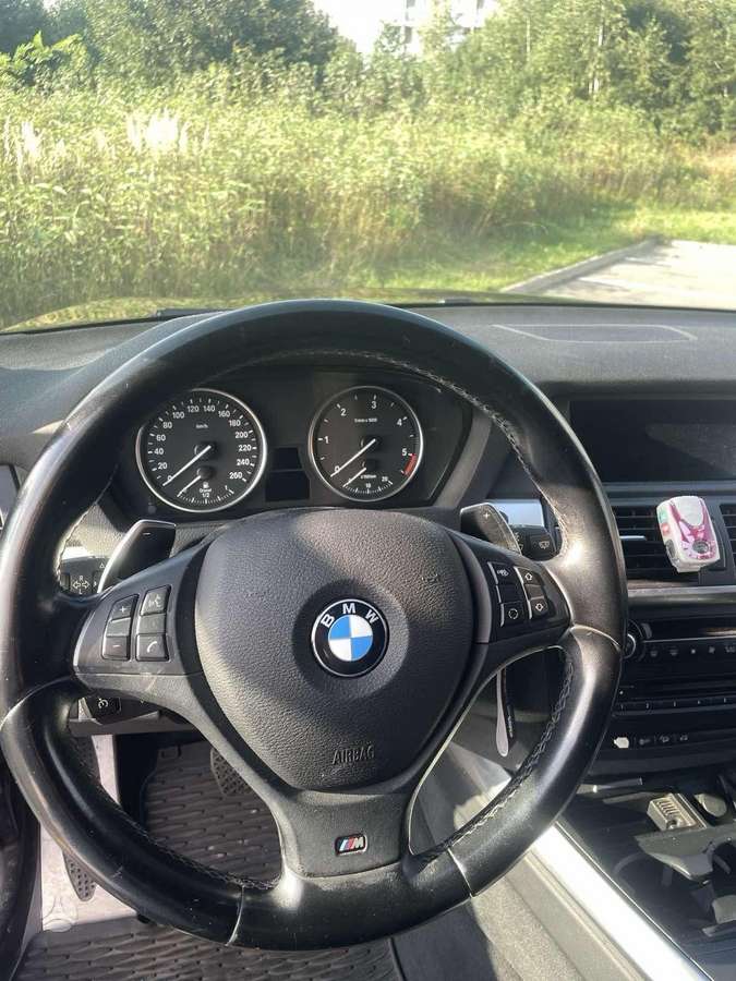 BMW X5, 3.0 l., off-road / crossover