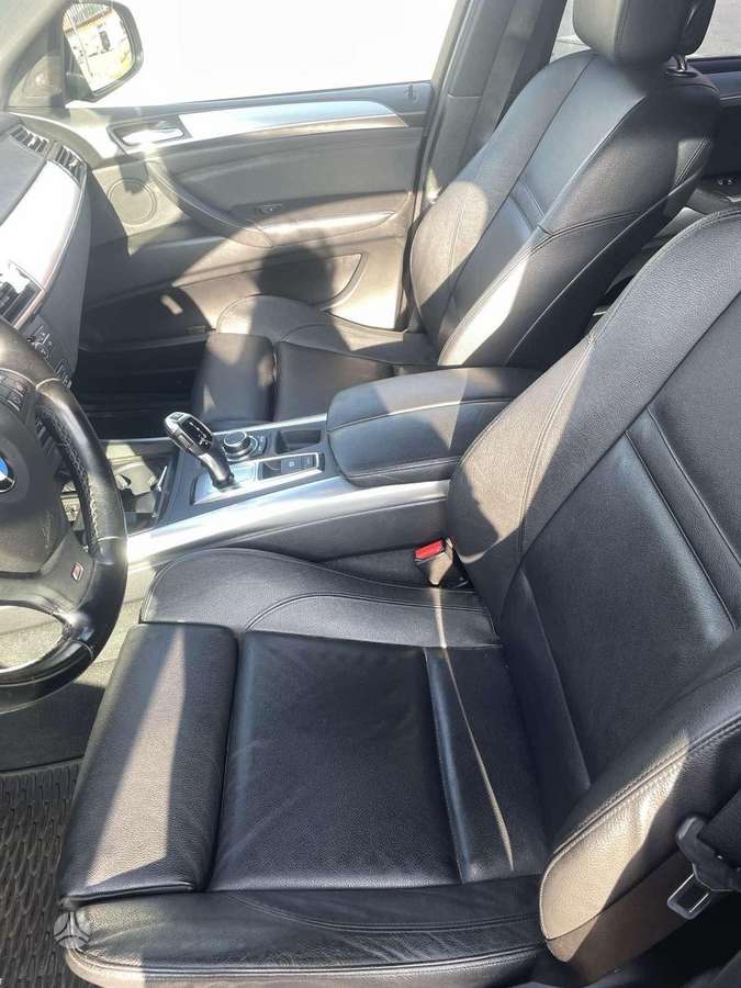 BMW X5, 3.0 l., off-road / crossover