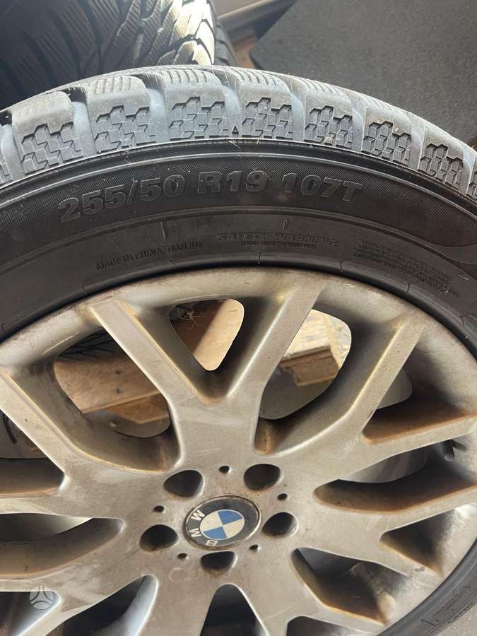 BMW X5, 3.0 l., off-road / crossover