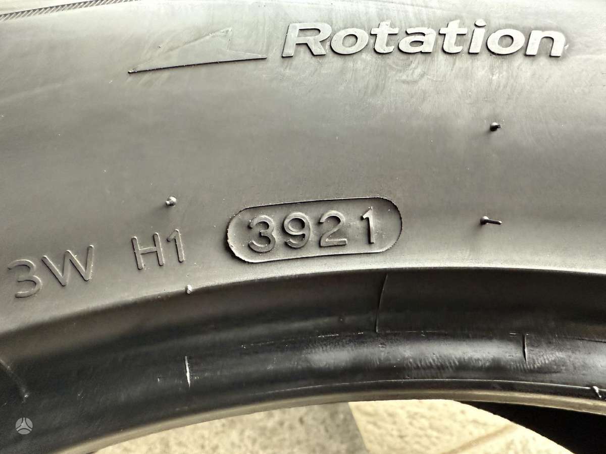 Hankook Winter icept evo3, winter 255/50 R21