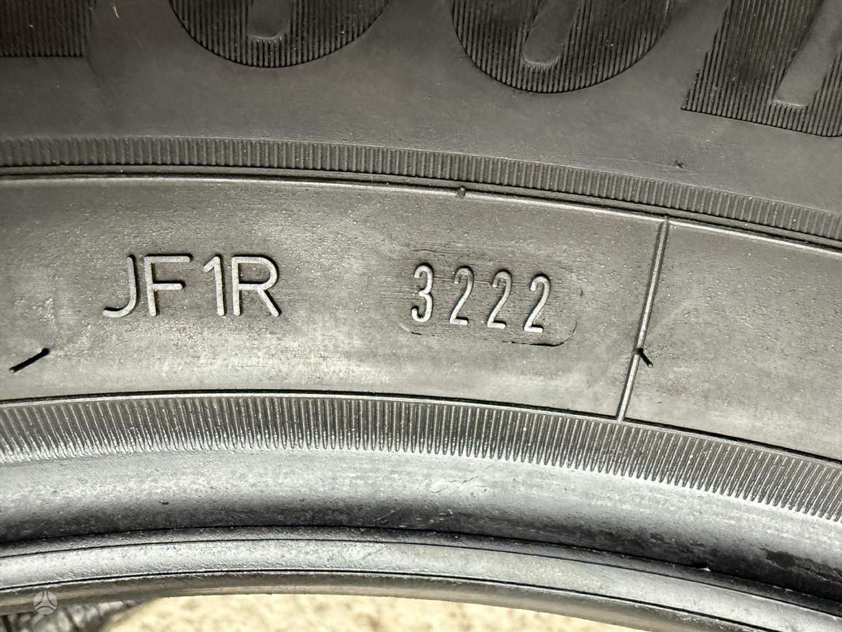 Goodyear UltragripPerformance+, winter 255/50 R21