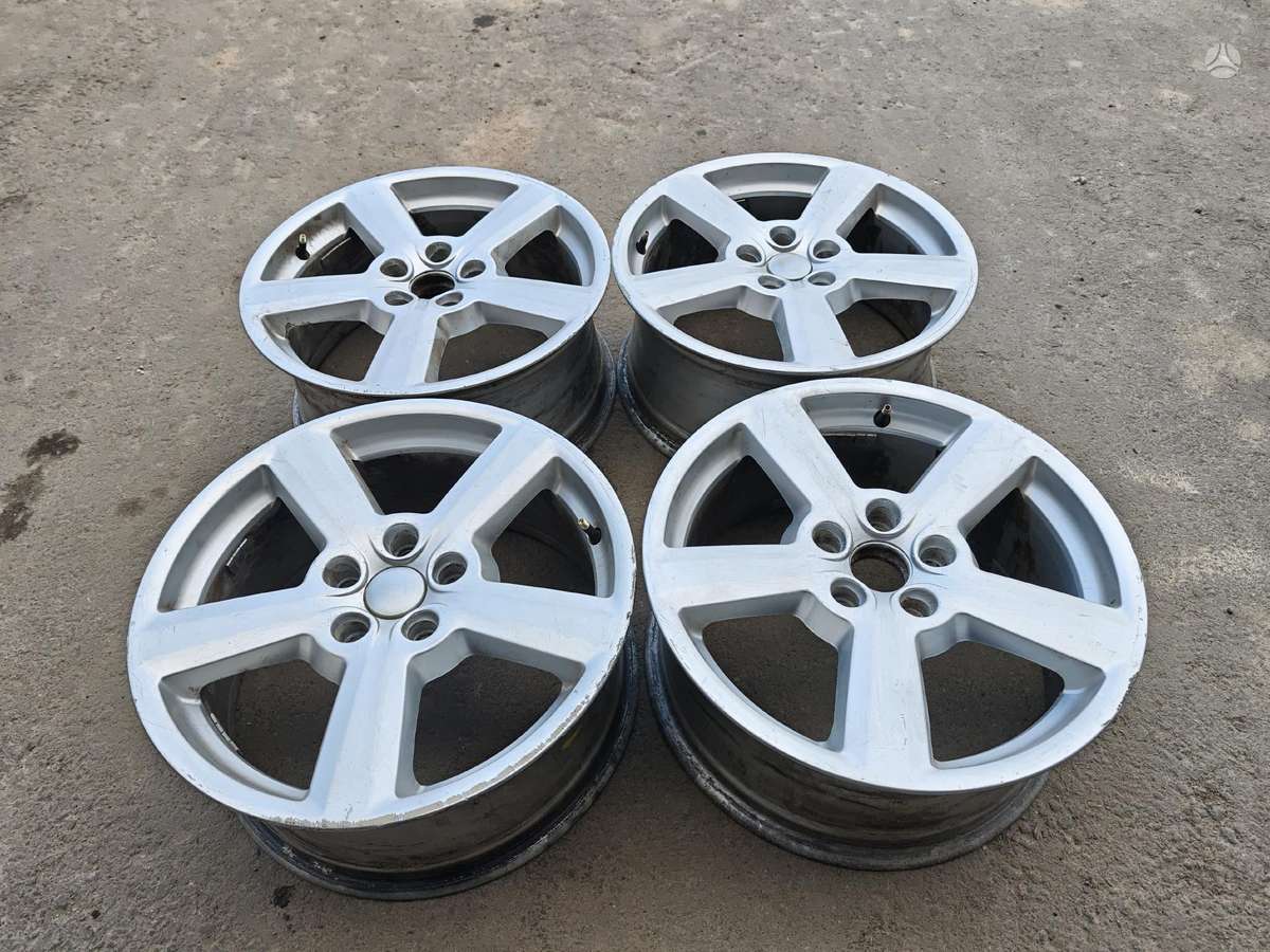 Audi A 4, lengvojo lydinio, R17