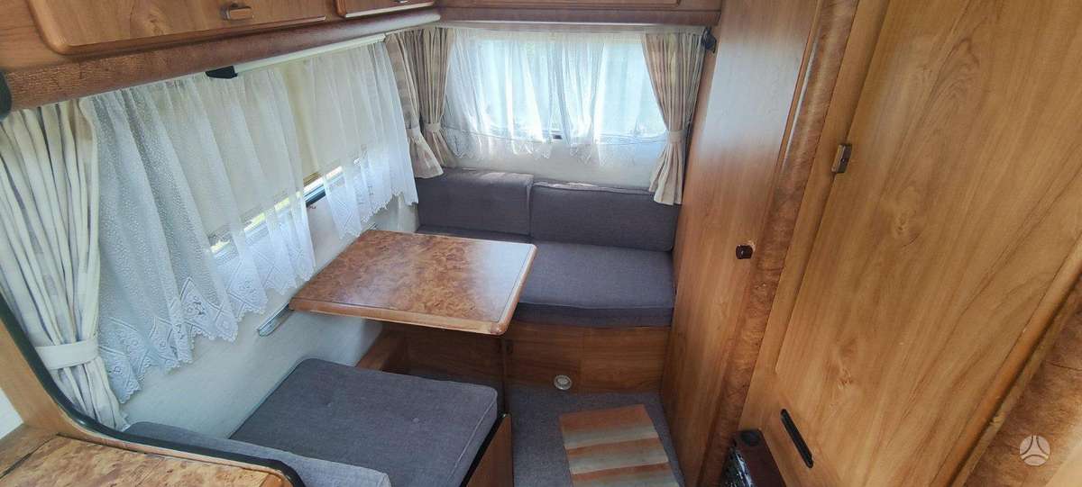 Hymer B554, campers