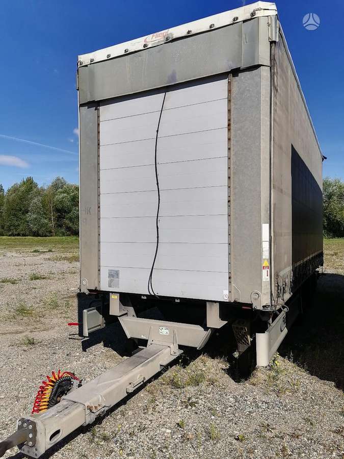 Fliegl TPS180, užuolaidinės / tentinės