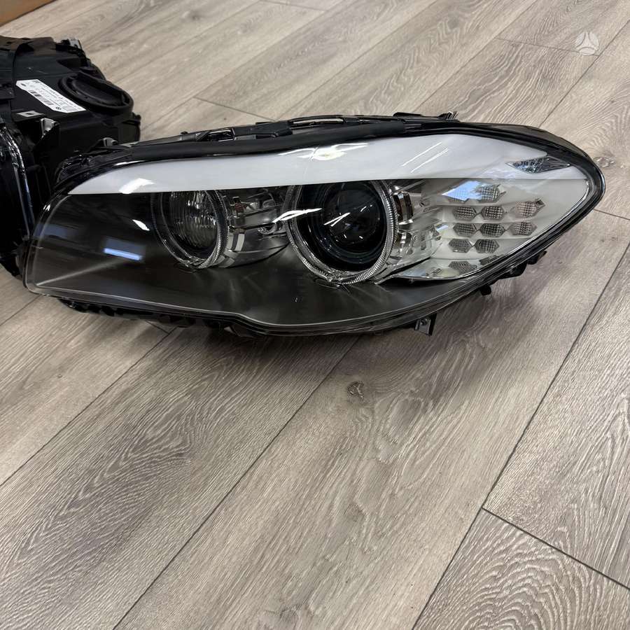 BMW 5 serija žibintai