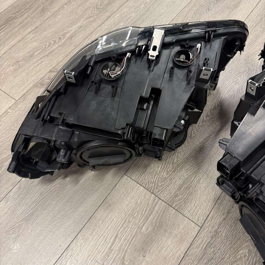 BMW 5 serija žibintai