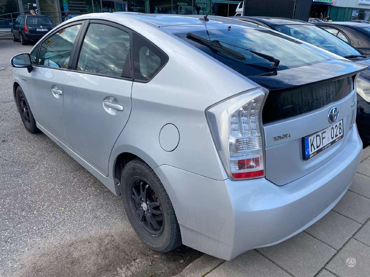 Toyota Prius, 1.8 l., Хэтчбек
