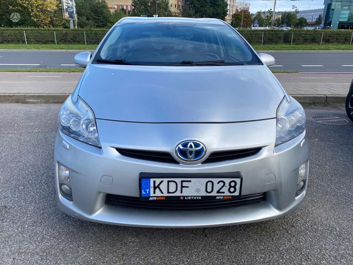 Toyota Prius, 1.8 l., Хэтчбек
