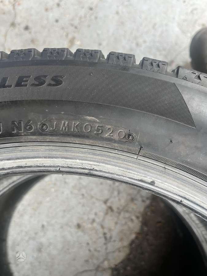 Bridgestone Blizzak ice, universalios 255/45 R19