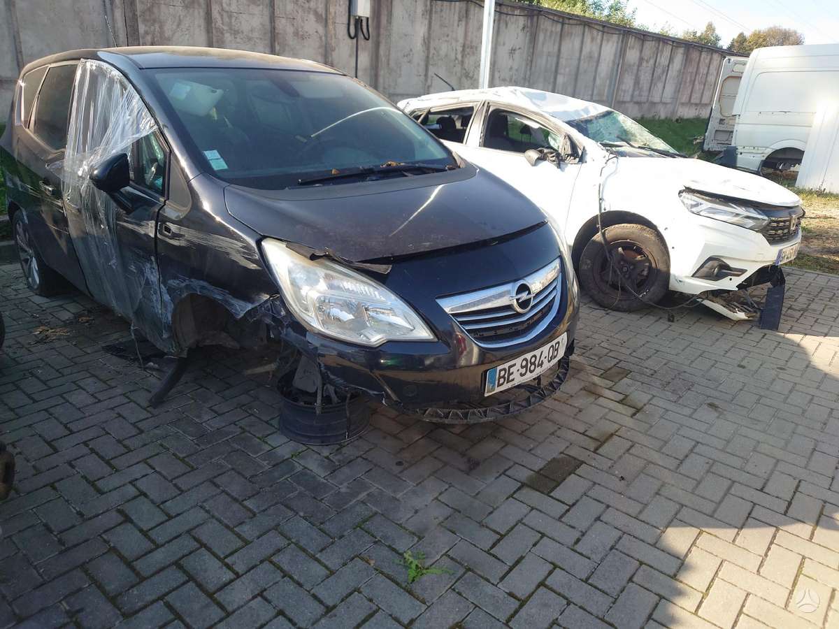 Opel Meriva dalimis