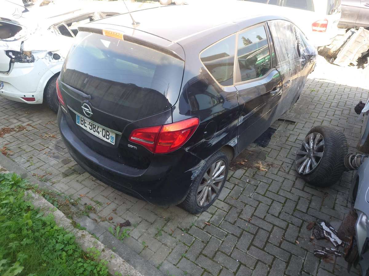 Opel Meriva dalimis