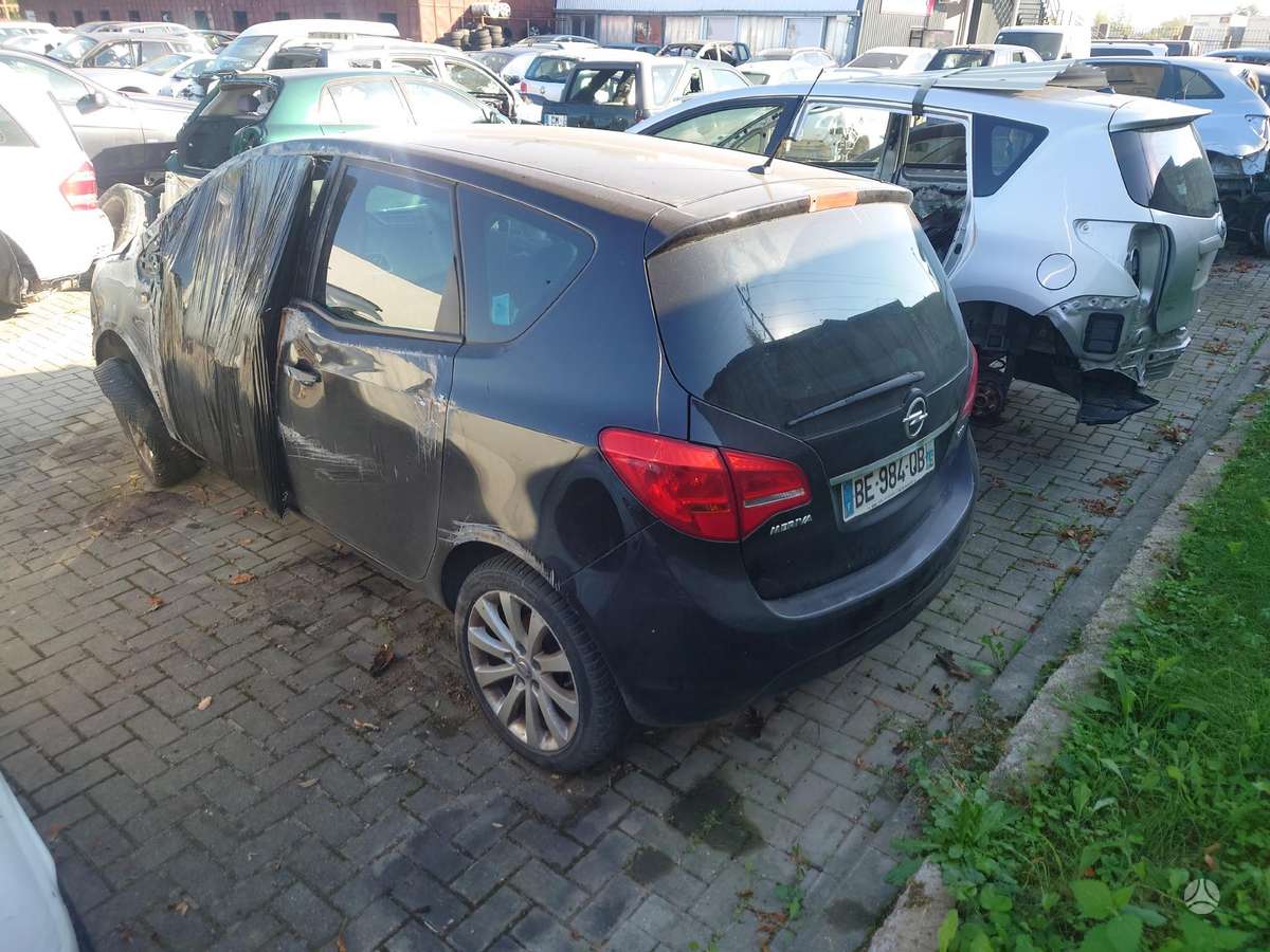 Opel Meriva dalimis