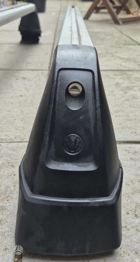 Volkswagen Golf lights, roof rack