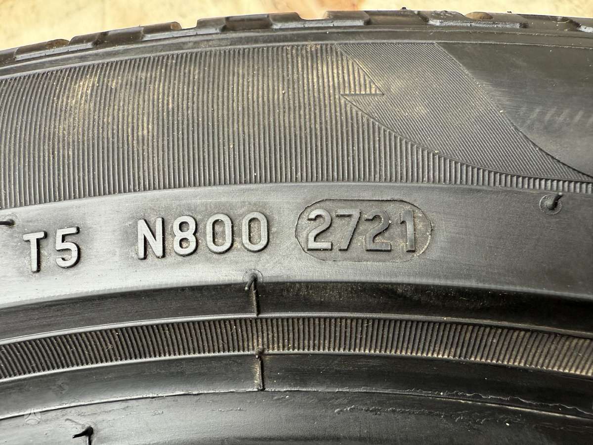 Pirelli ScorpionWinter, winter 275/40 R20