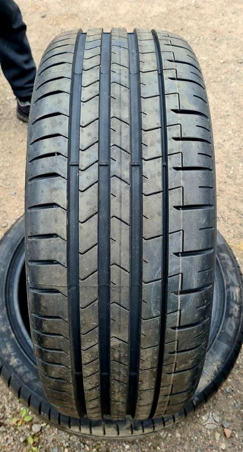 Pirelli, летние 235/45 R20