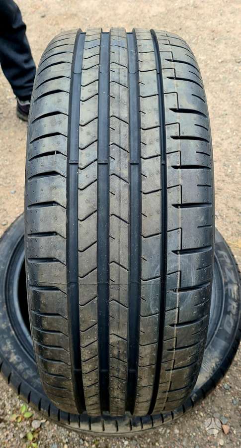 Pirelli, summer 235/45 R20