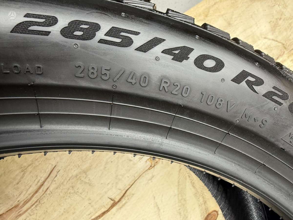 Pirelli PZeroWinter/2024m, winter 285/40 R20