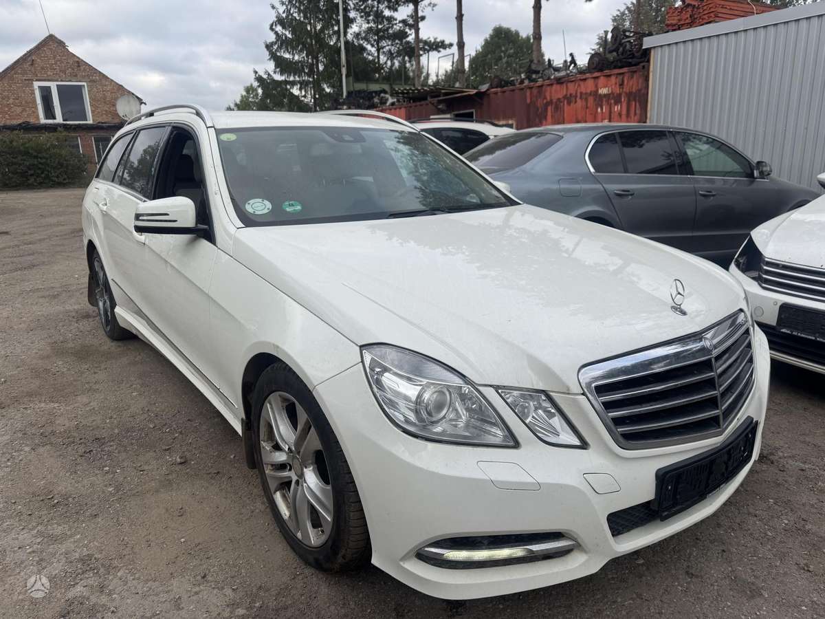 Mercedes-Benz E220